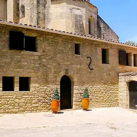 Gite En Provence Proche Avignon Sauveterre  Bagian luar foto