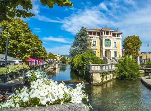 Gite En Provence Proche Avignon Sauveterre  Bagian luar foto